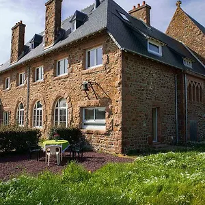 Le Presbytere Du Talbert , Pleubian France