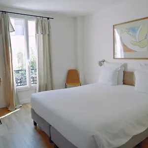 Lucien 2*, Paris France